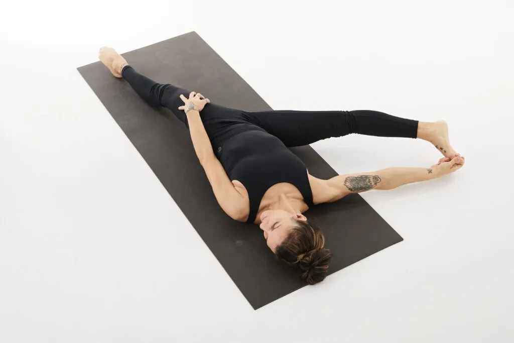 Práctica de yoga avanzada Profesorado Superior 500hs